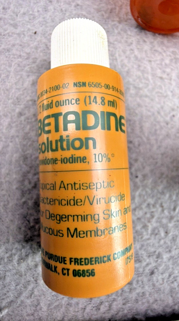 Vintage Military First Aid Kit Case And Contents 6545-01-094-6136