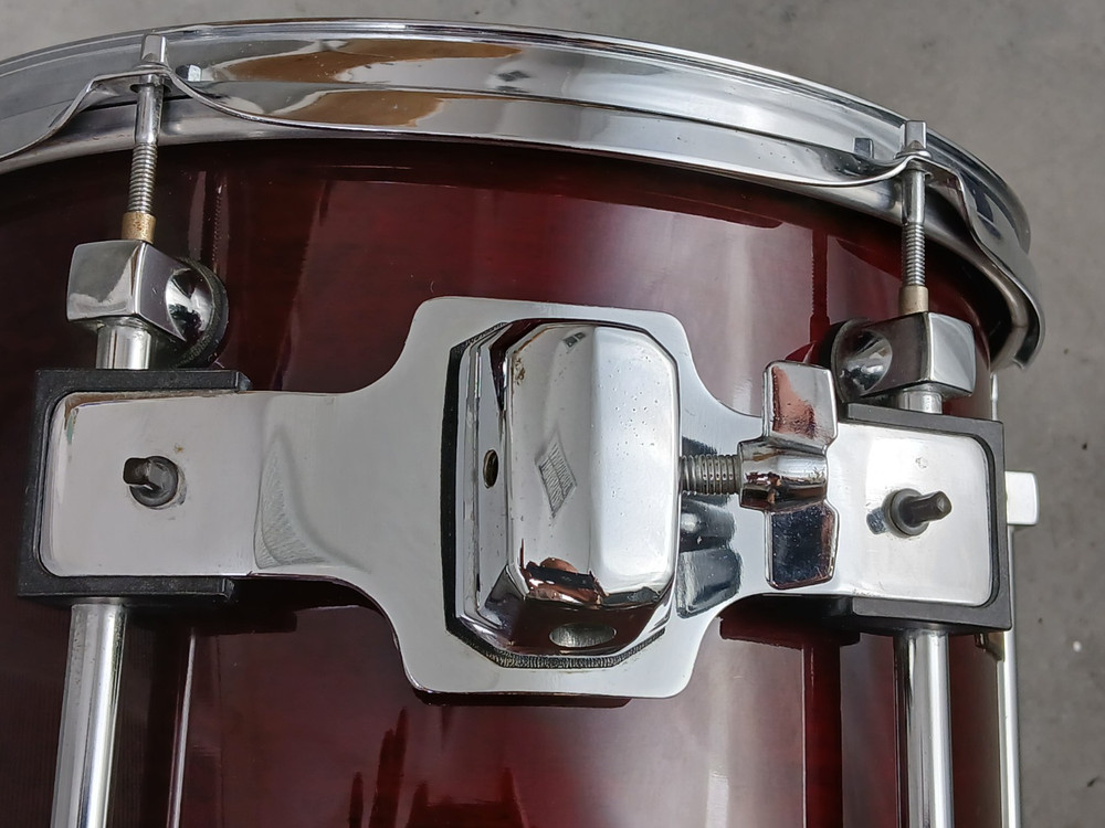 PREMIER SIGNIA 13" CHERRY FINISH TOM DRUM, NICE CONDITION!