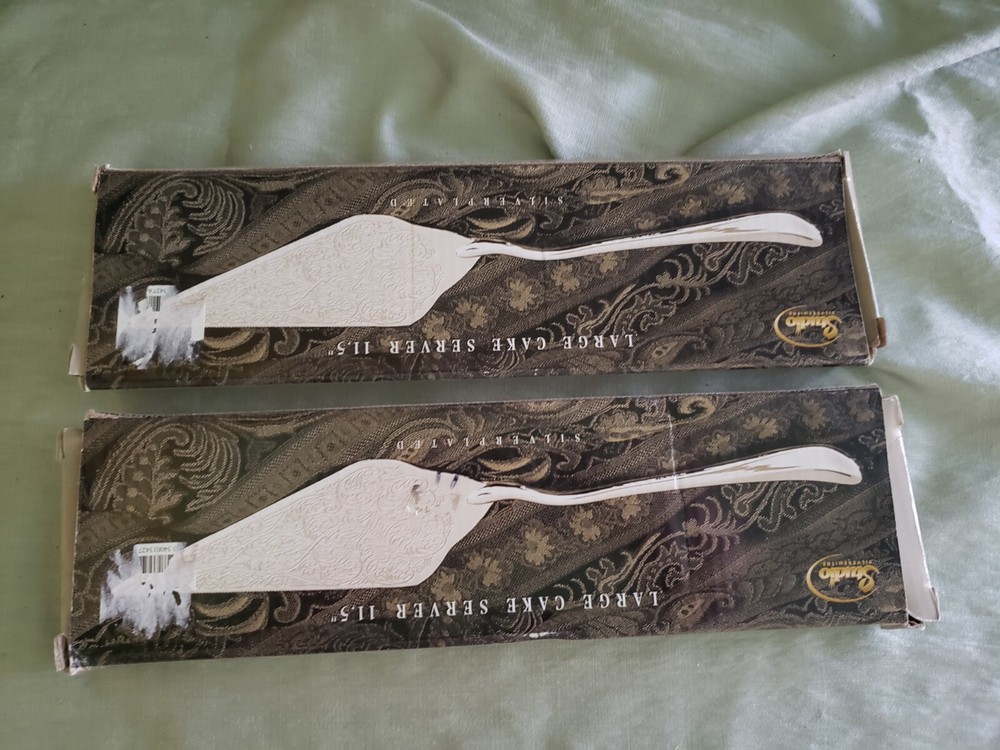 Studio Silversmiths Large Silver Plated Cake Server Ornate Scroll Design 11.5"