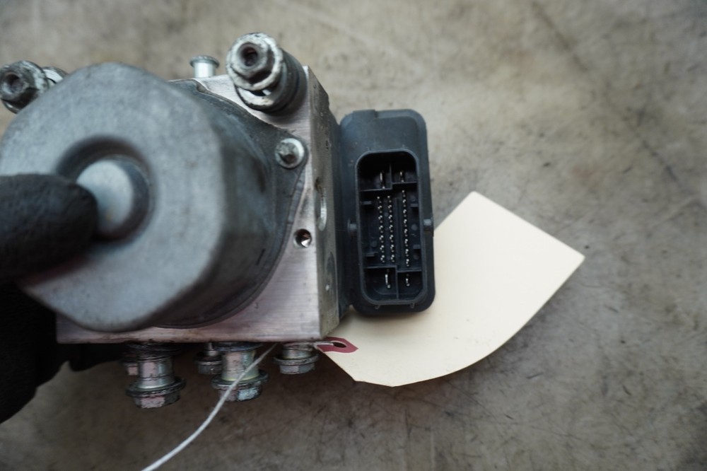 2018 HARLEY DAVIDSON STREETGLIDE SPECIAL TOURING ABS PUMP MODULE E-511