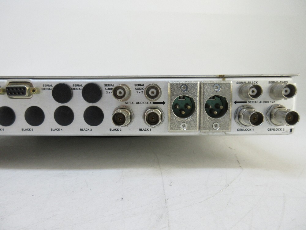 Tektronix SPG 422 Component Digital Sync Generator with Rack Rail Kit