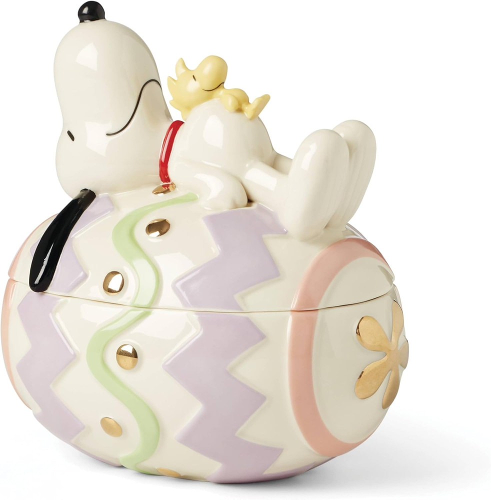 Lenox 895685 Peanuts Easter Snoopy Covered Candy Dish, Spring Serveware
