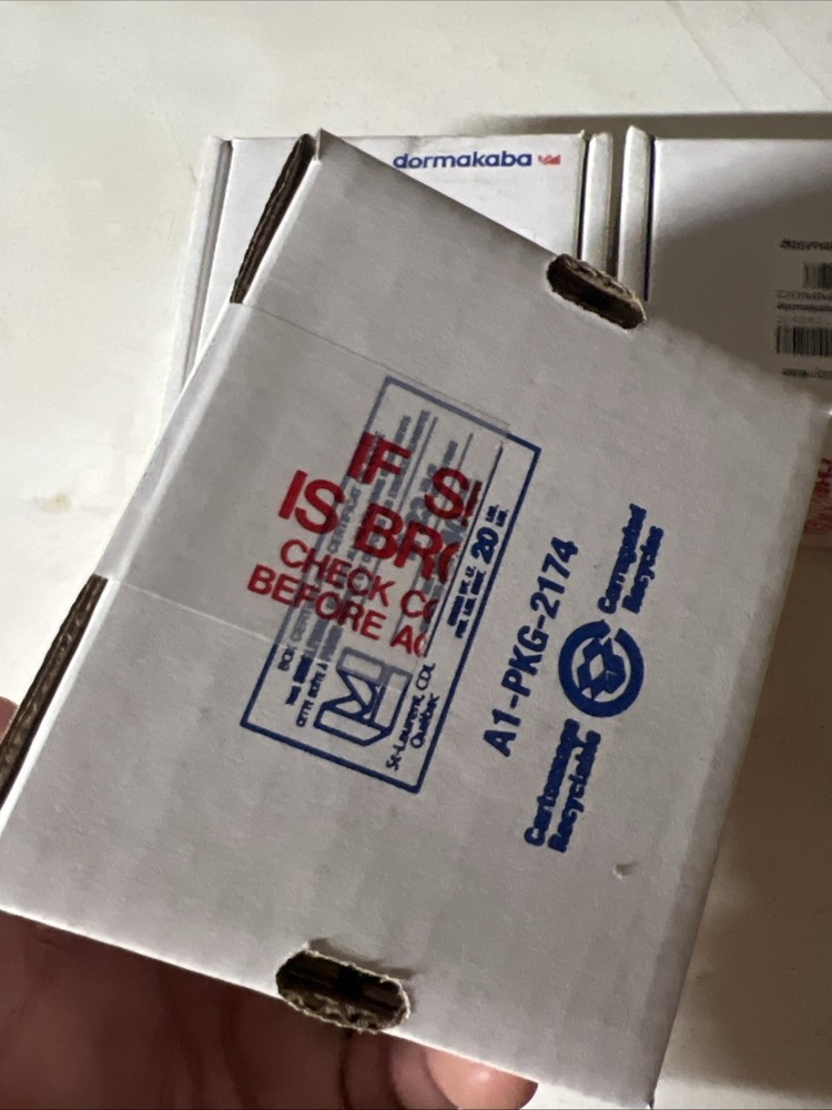 Dormakaba COMM-SRK-RNSC2 Surface Mount Reader with BLE 0L-SRKRNSC2