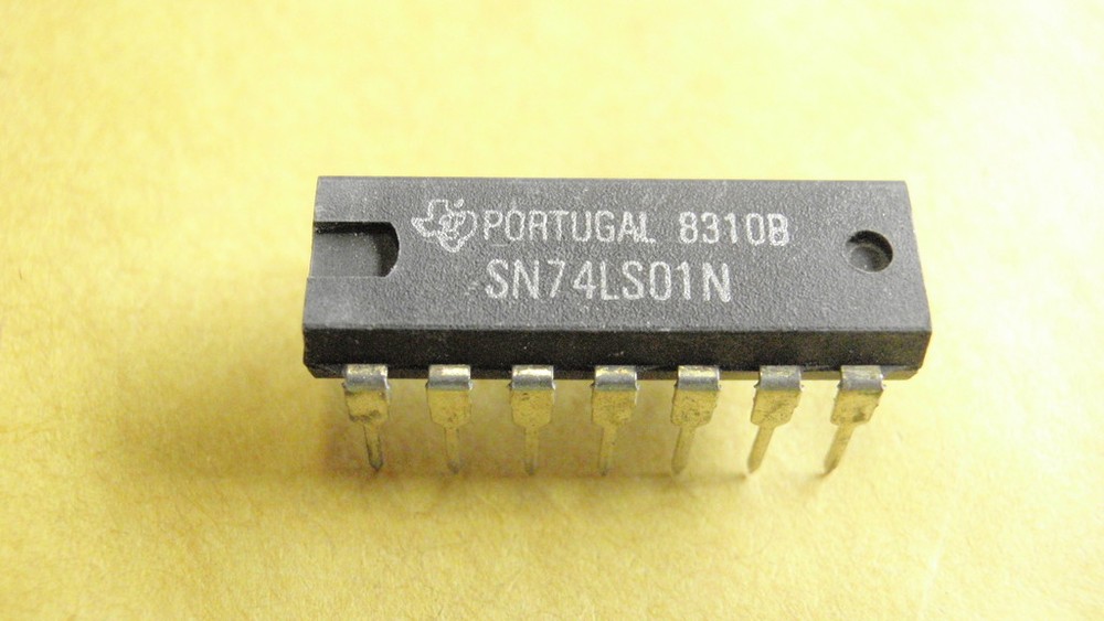 IC BAUSTEIN 74LS01 20618-181