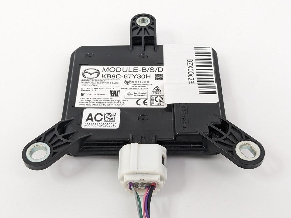 2017 2019 Mazda CX-5 Blind Spot Sensor Control Module KB8C-67Y30H