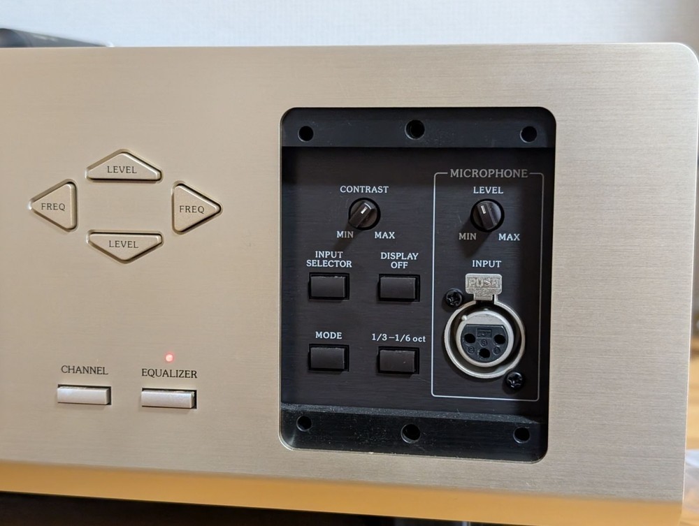 Accuphase DG-28 Digital Voicing Equalizer Unbalanced 100V Japan Audio Processor