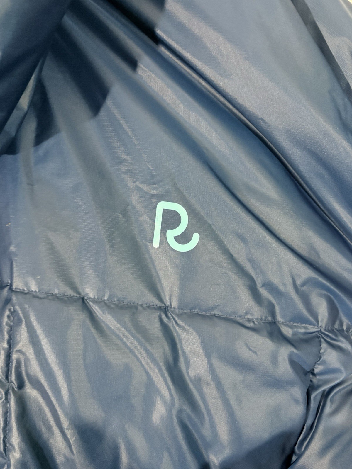 Rumpl Original Puffy Poncho L Navy Blue Hawaii Floral Camping Hiking Packable