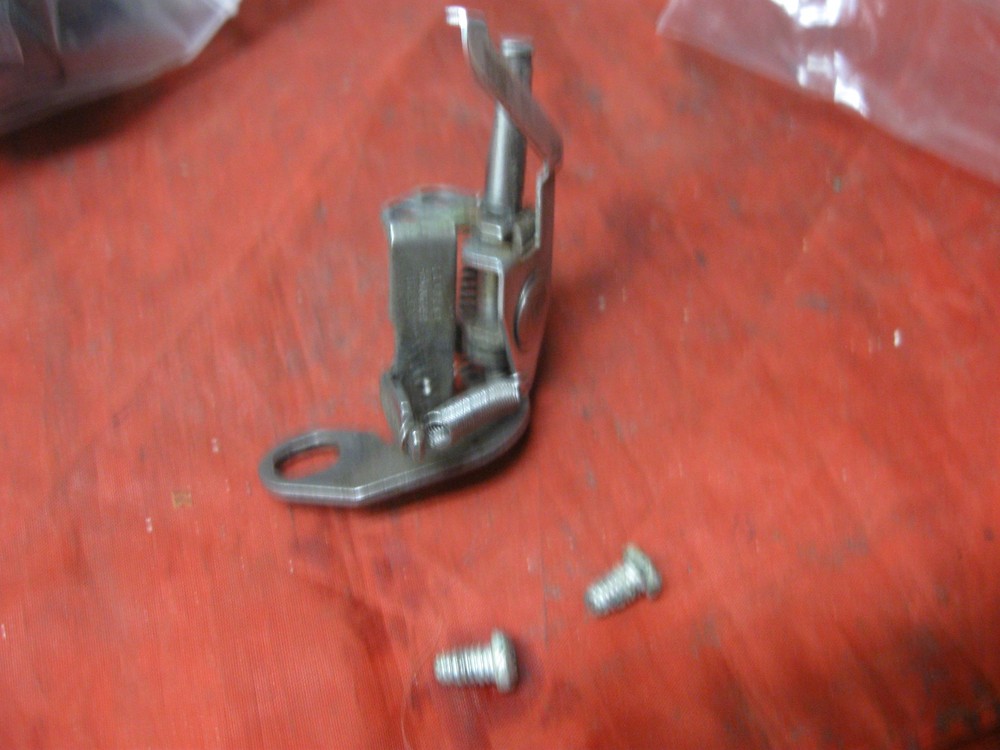 Singer 604E 600E 603E Touch & Sew Sewing Machine Bobbin Winder Push Button