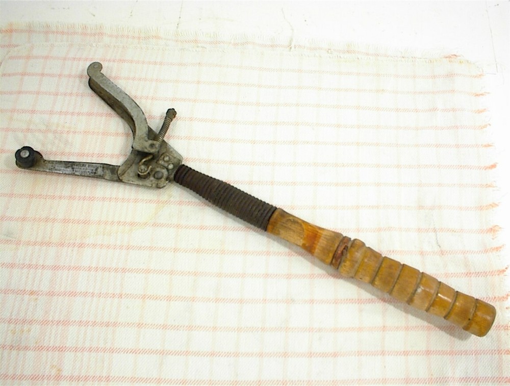 WESTERN HAND TRAP