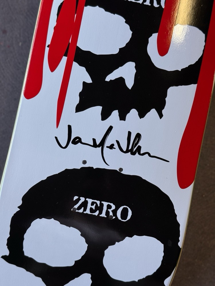 Zero White '3-skull w Blood' Deck Signed by Jamie Thomas