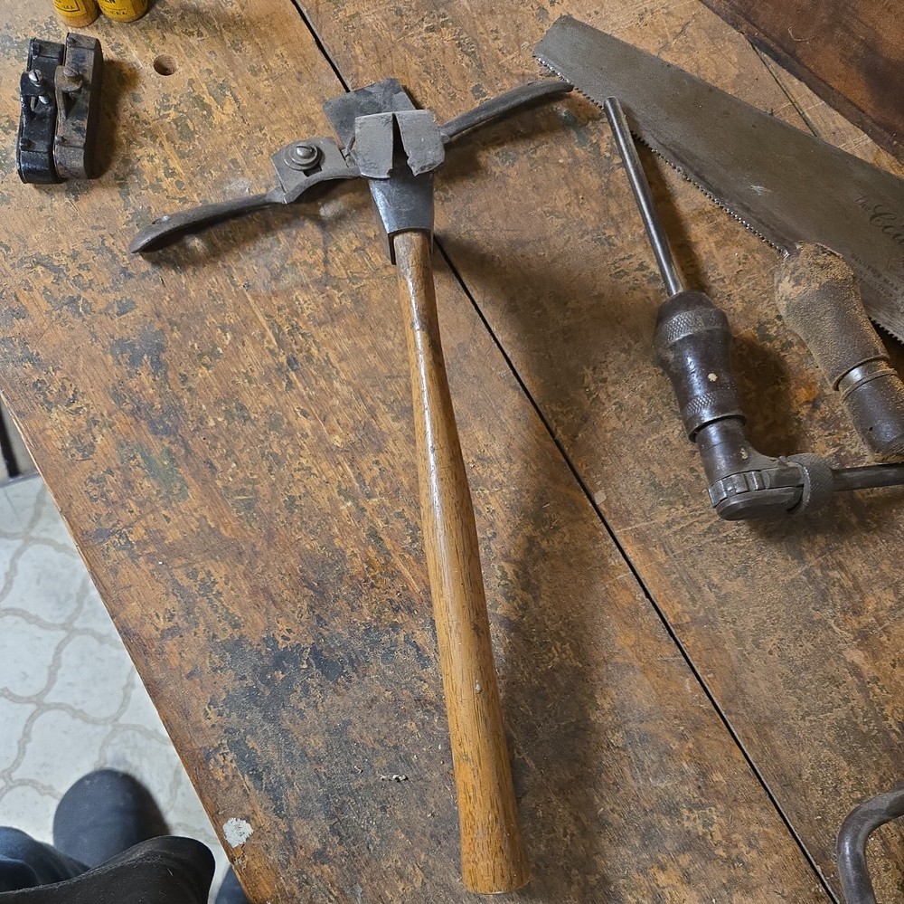 vintage d maydole claw hammer