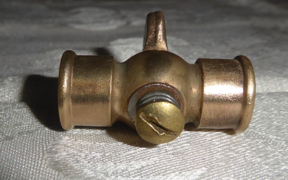 Vintage Thumb Valve