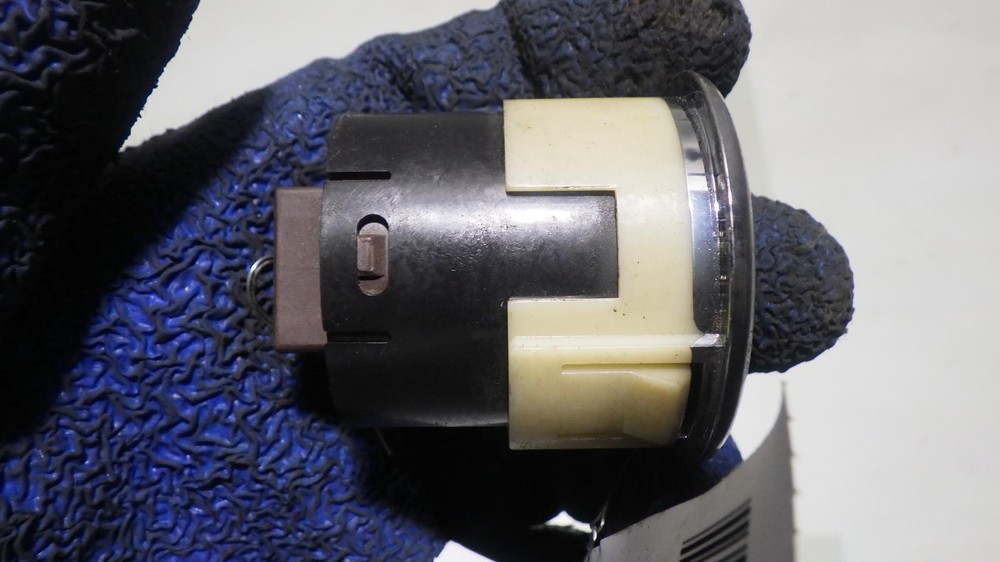 12 NISSAN ALTIMA Ignition start stop button