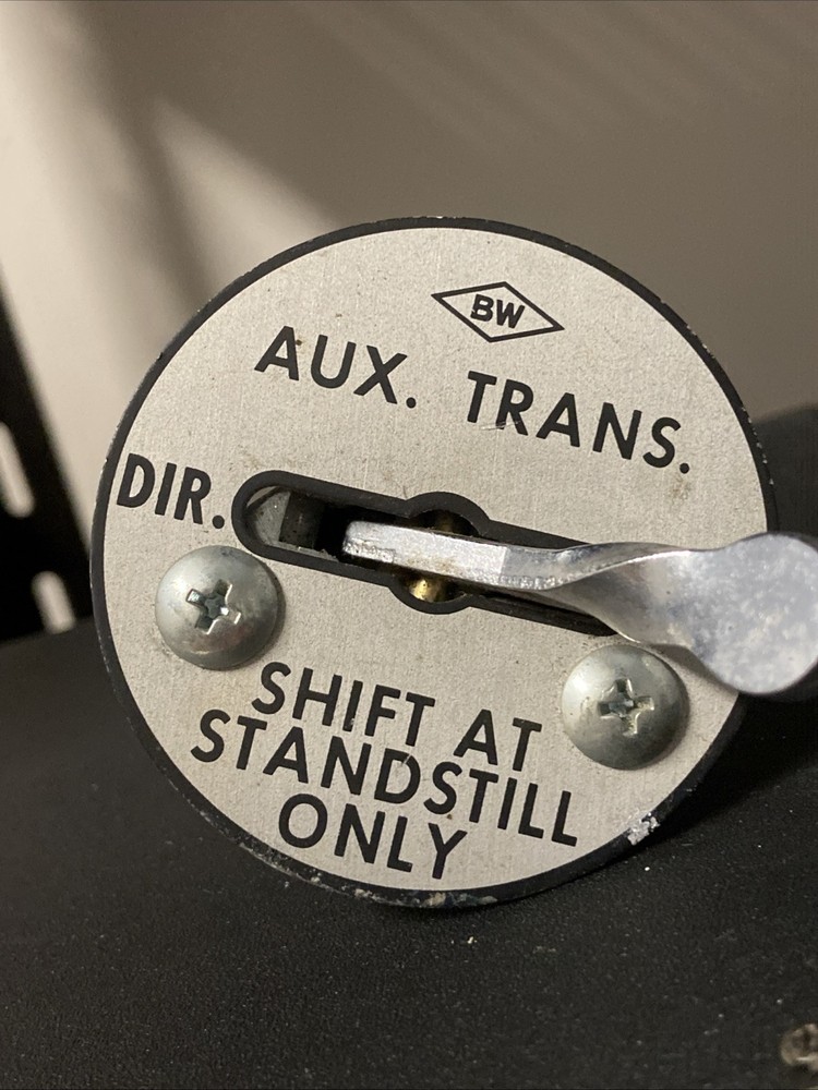 H2490T Bendix Control Valve with Flipper Switch (Old Stock)