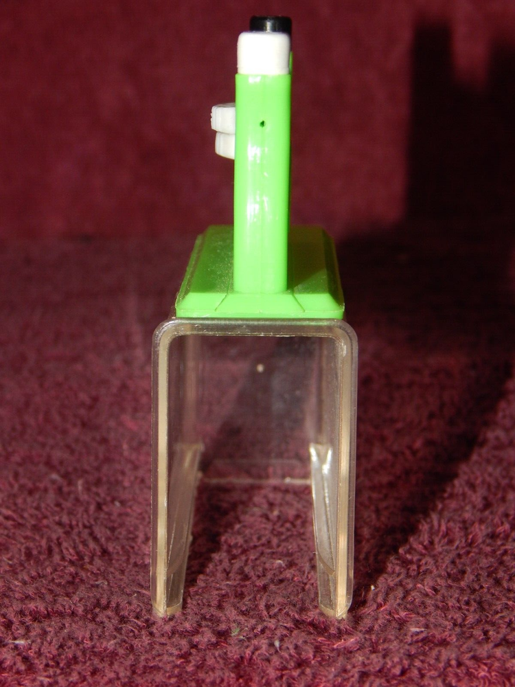 Vintage Ditta Martinelli Automatic Needle Threader COMPLETE