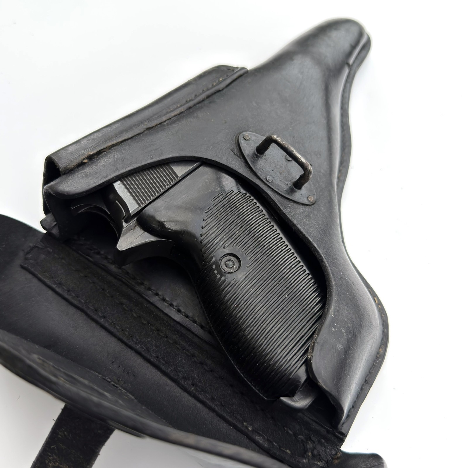 Walther P.38 Pistol HARDSHELL HOLSTER. Faint Oakleaf. Original Vintage.