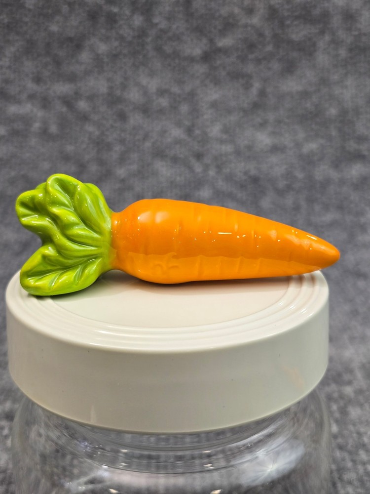 Nora Fleming Mini 24 Carrots A92 Carrot