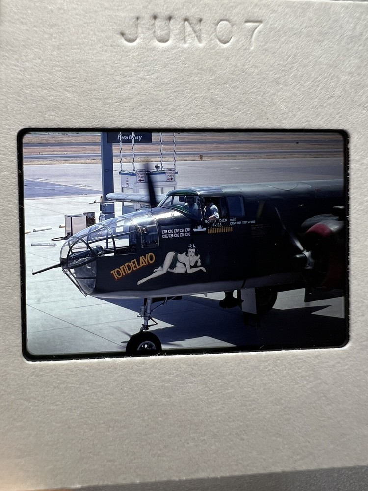 ORIGINAL KODAK SLIDE | Boeing B17 bomber