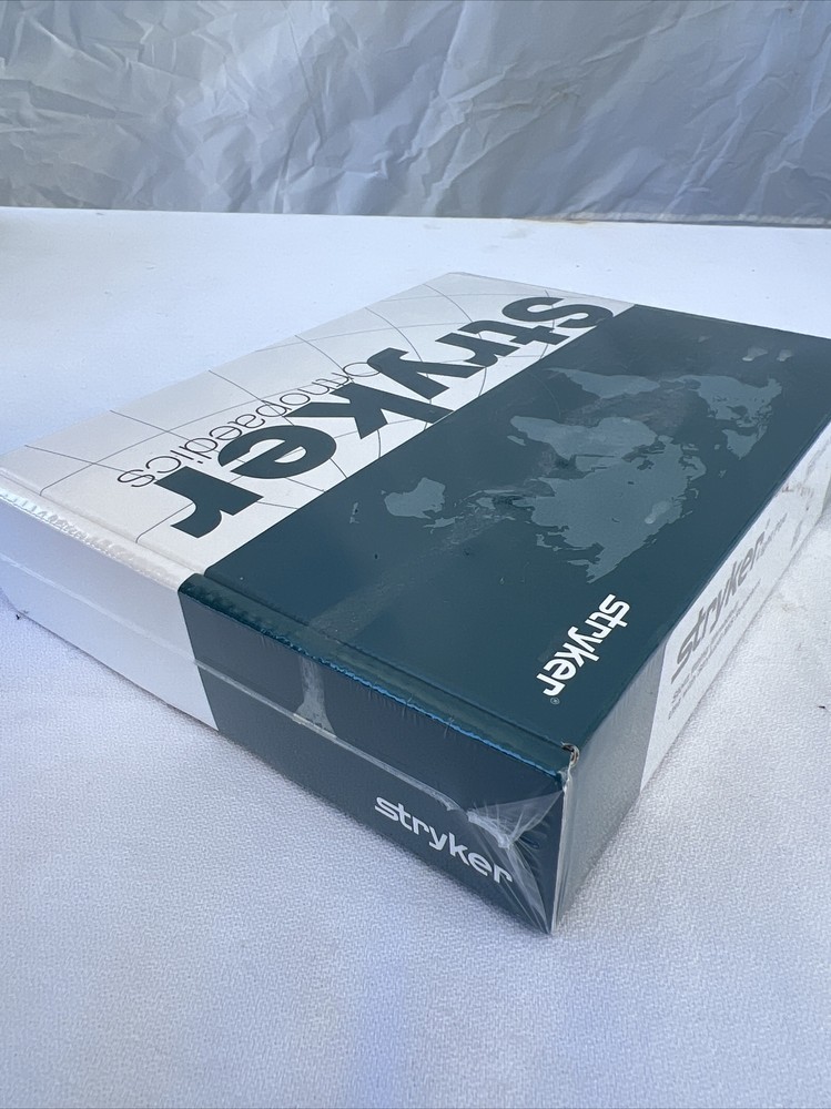 STRYKER ORTHOPAEDICS LIGHT PIPE Storm Fitting (threaded) 2024-03-26