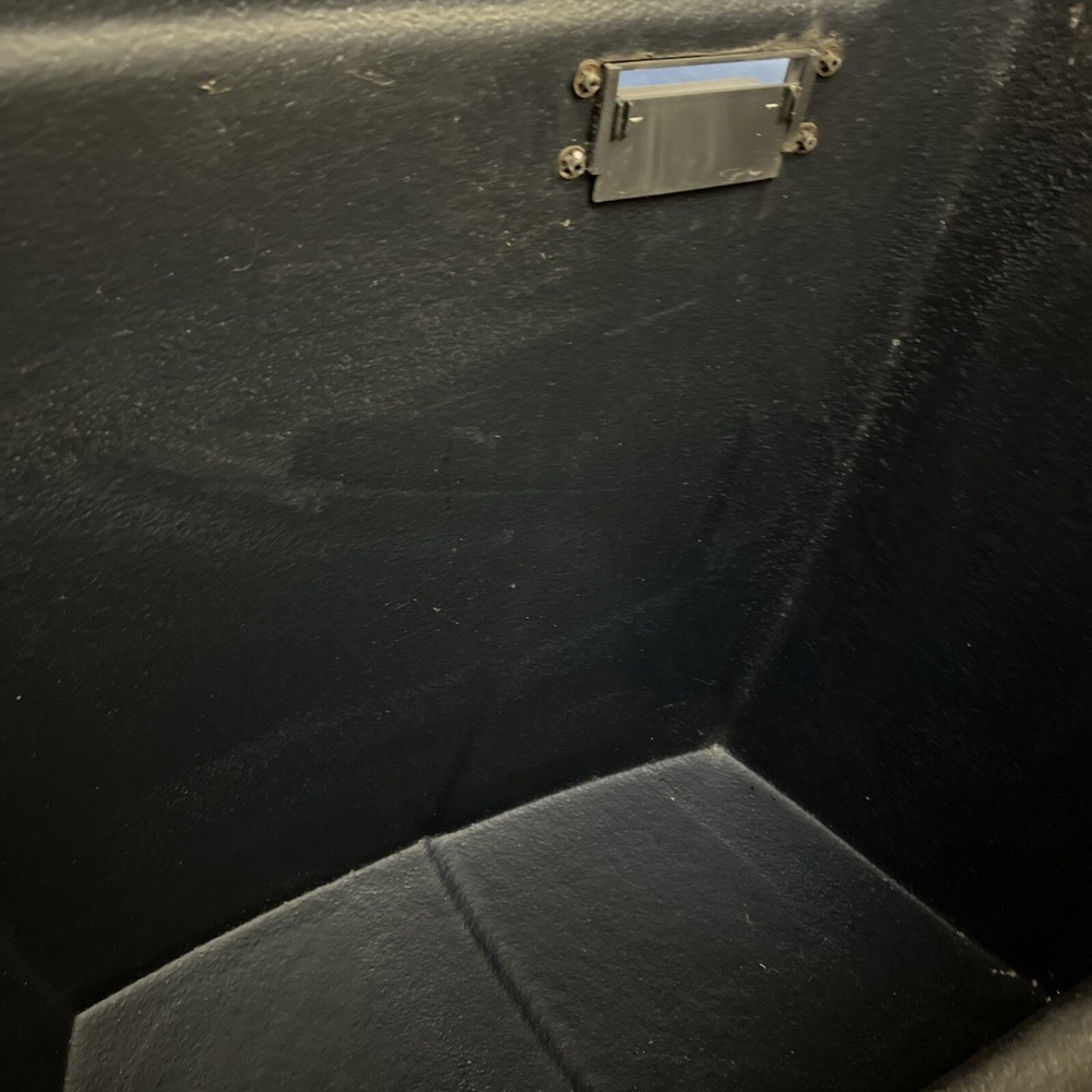 VIKING ACCESS SYSTEM CONTROLLER COVER ONLY WITH SIGNS AND LOCK QTY 1