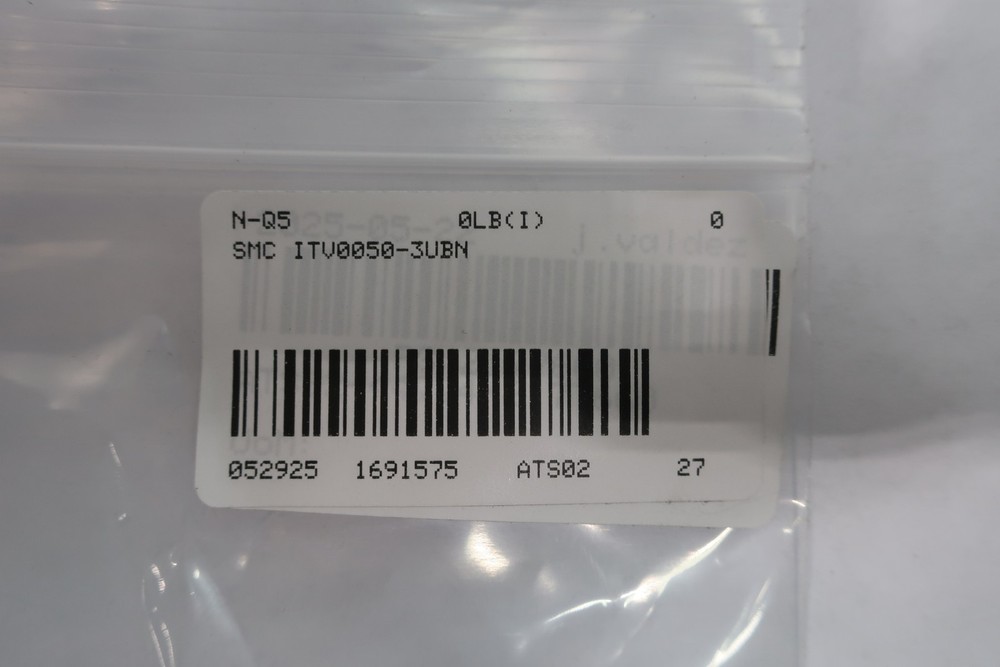 Smc ITV0050-3UBN Compact Electro Pneumatic Regulator