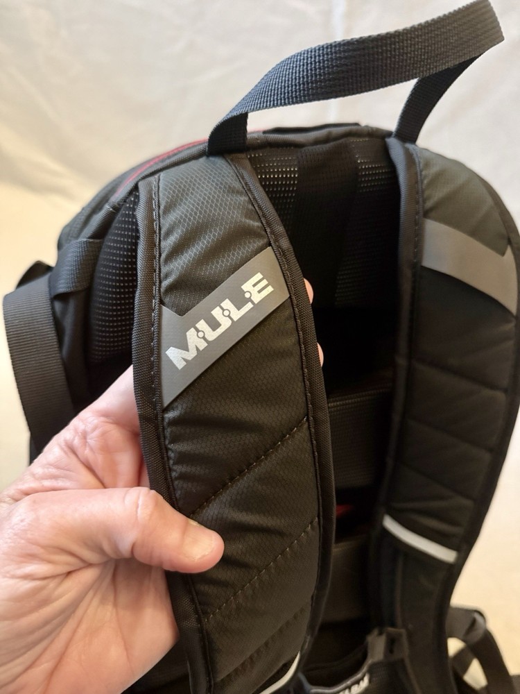 Camelbak M.U.L.E. Hydration Backpack Black/Red With Water Bladder 70oz.