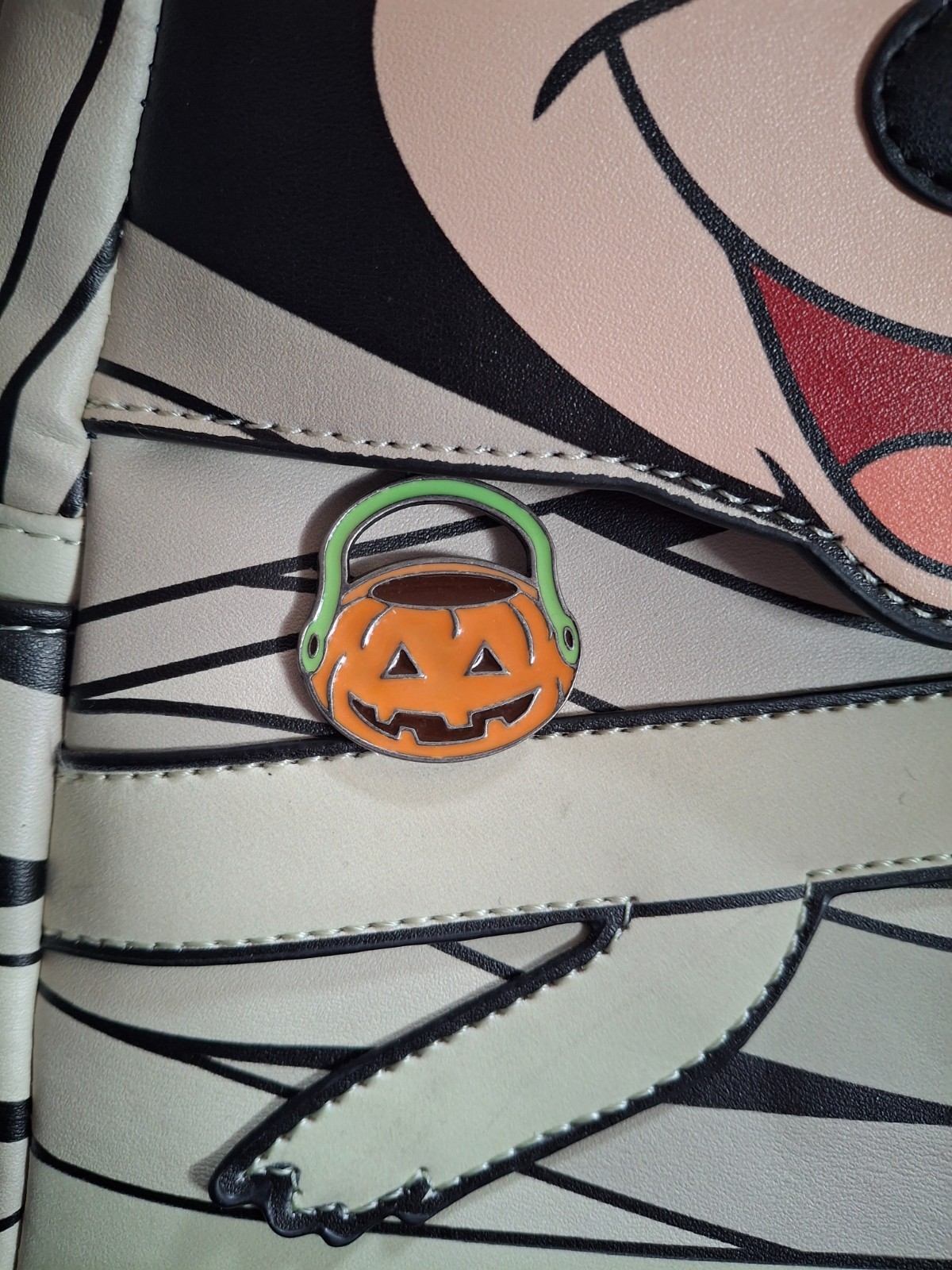 Loungefly Mummy Mickey Mouse Glow In The Dark Mini Backpack NWOT