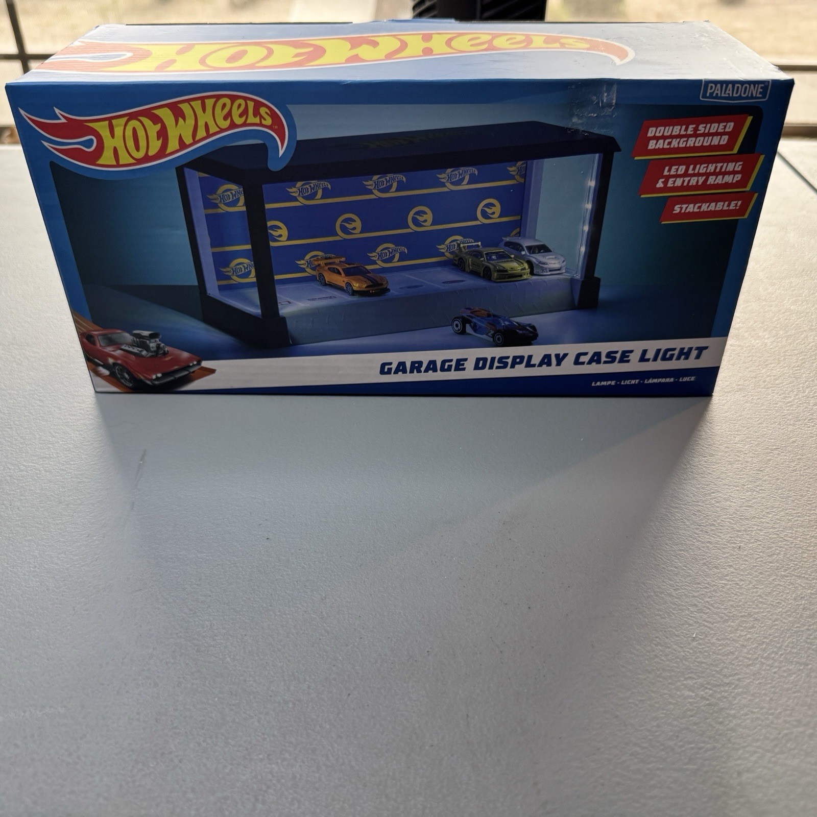 Hot Wheels Garage Display Case Light NIB