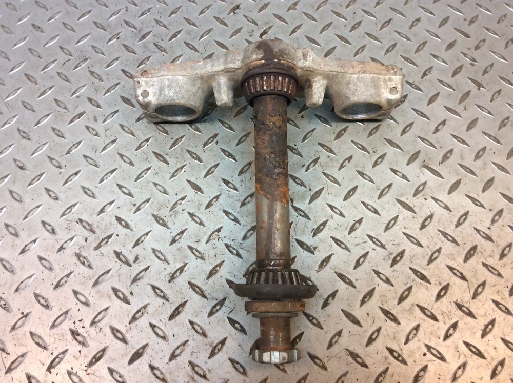 89-01 Suzuki RM80L RM80 Upper Lower Triple Tree Steering Stem Bracket Mount