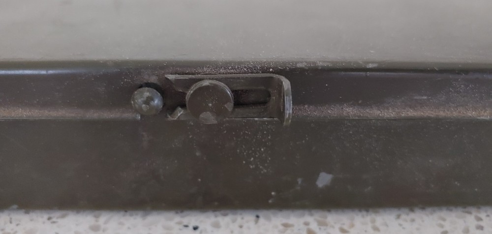 WWII US Army BX-40 Signal Corps Metal Box with clasp Empty