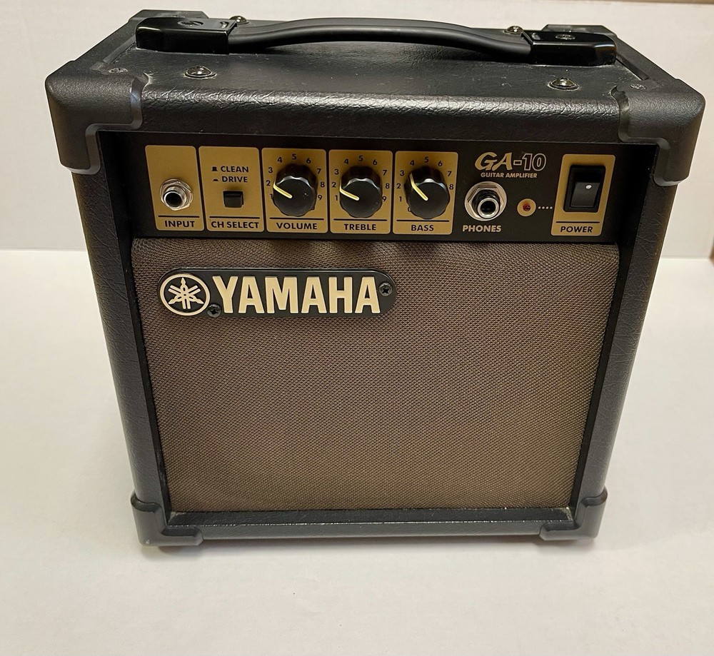 Yamaha Guitar Amplifier Model GA 10
