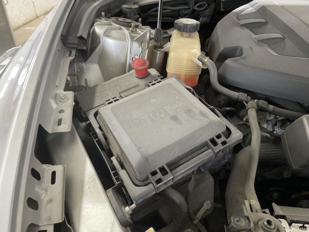 Fuse Box Engine Base Fits 17-19 ATS 1050346