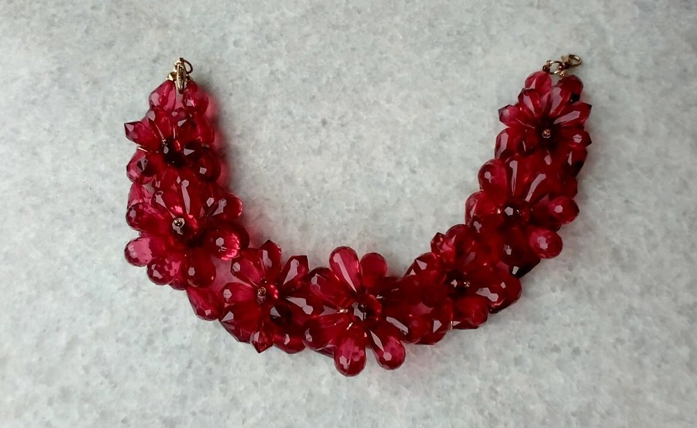 Vintage collar necklace, plastic