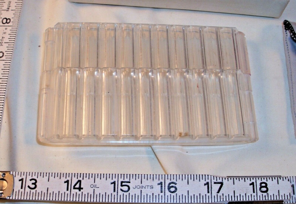 FUC-PAK LUCITE CIGARETTE CASE 1940s BOXED