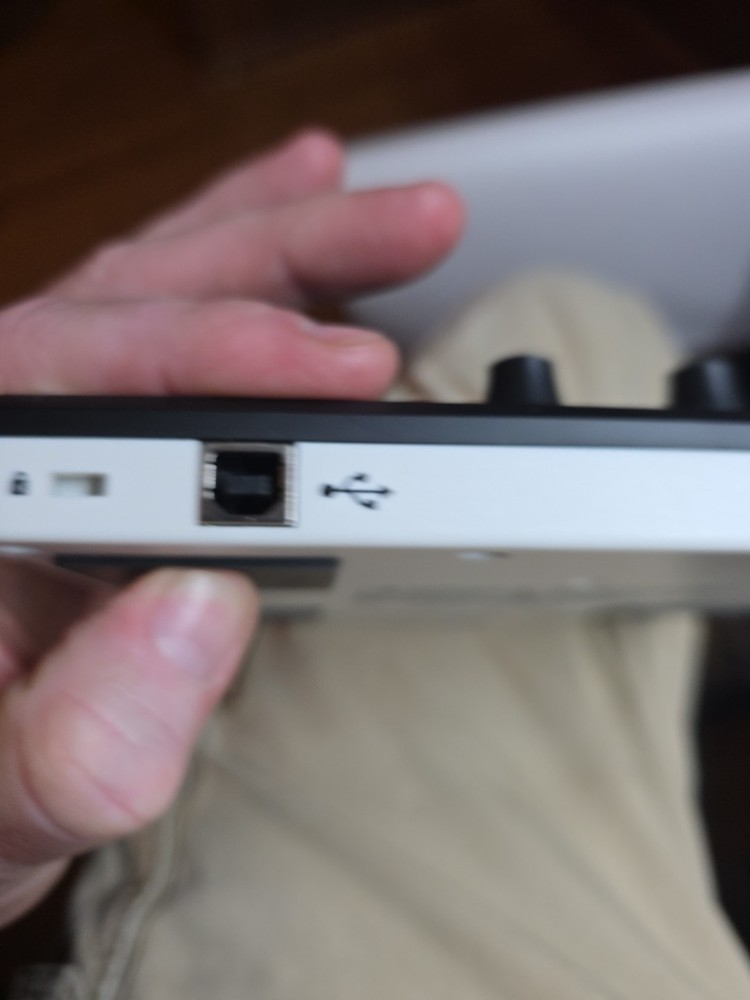 PreSonus ATOM Pad Controller USB MIDI Drum Pad for Studio/Beat Making - EUC