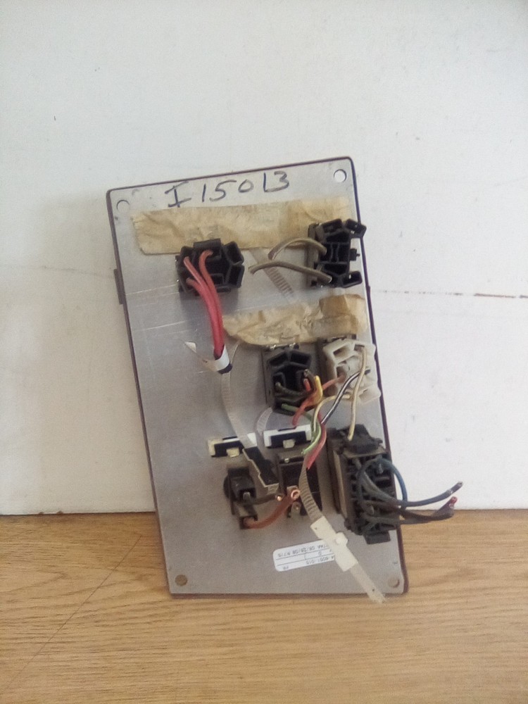 2009 Peterbilt 335 Switch Panel S64-6051-015