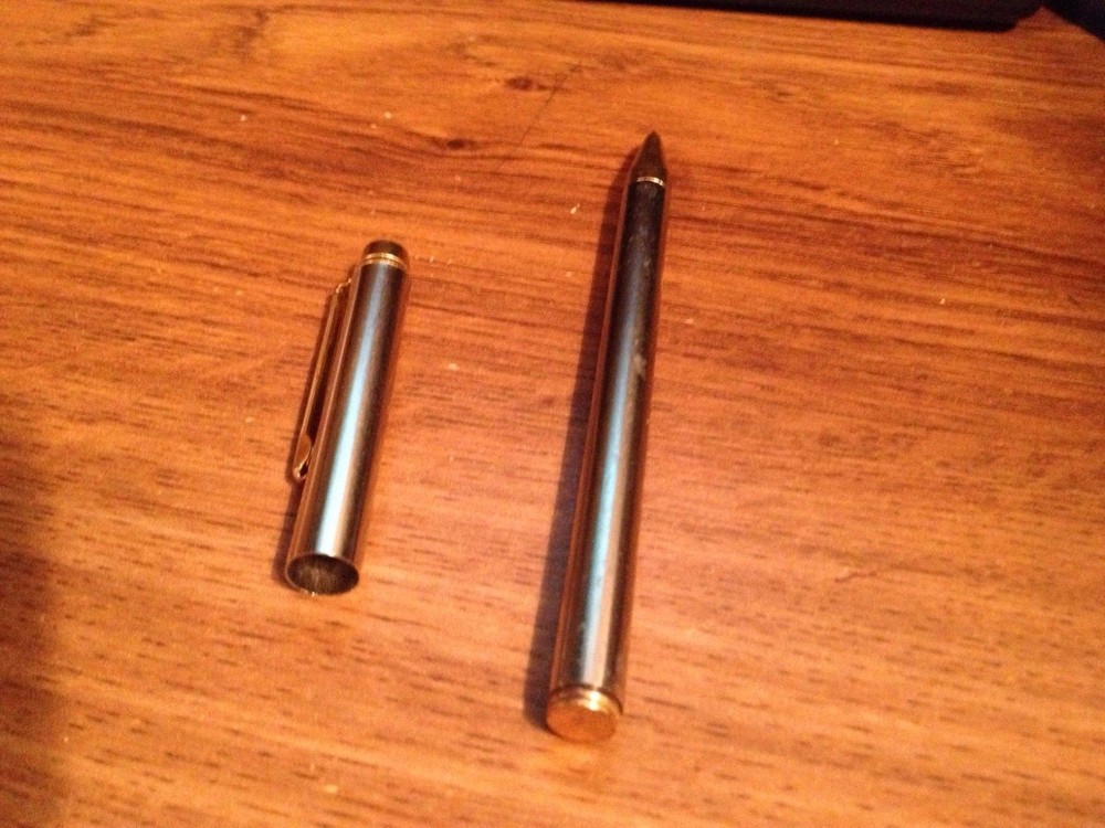 Ultimate Pen Through Bill - Magic Writer - Perfect Penetration - Pro Model