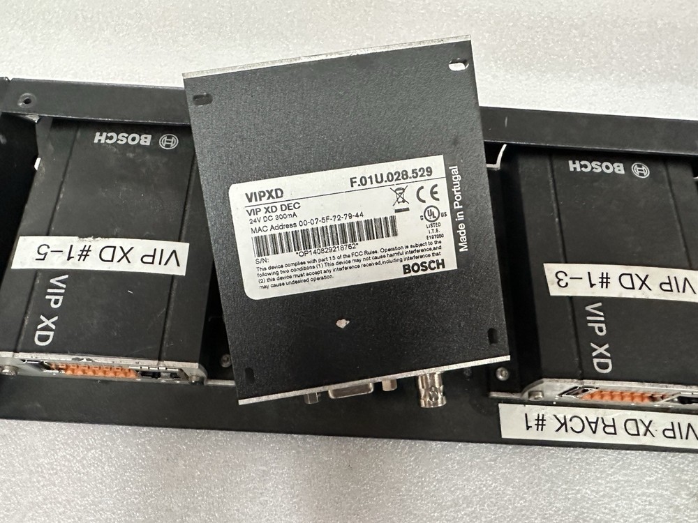 One BOSCH VIP XD VIDEO DECODER,