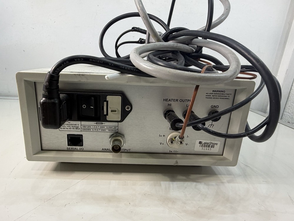 LakeShore 321 Autotuning Temperature Controller