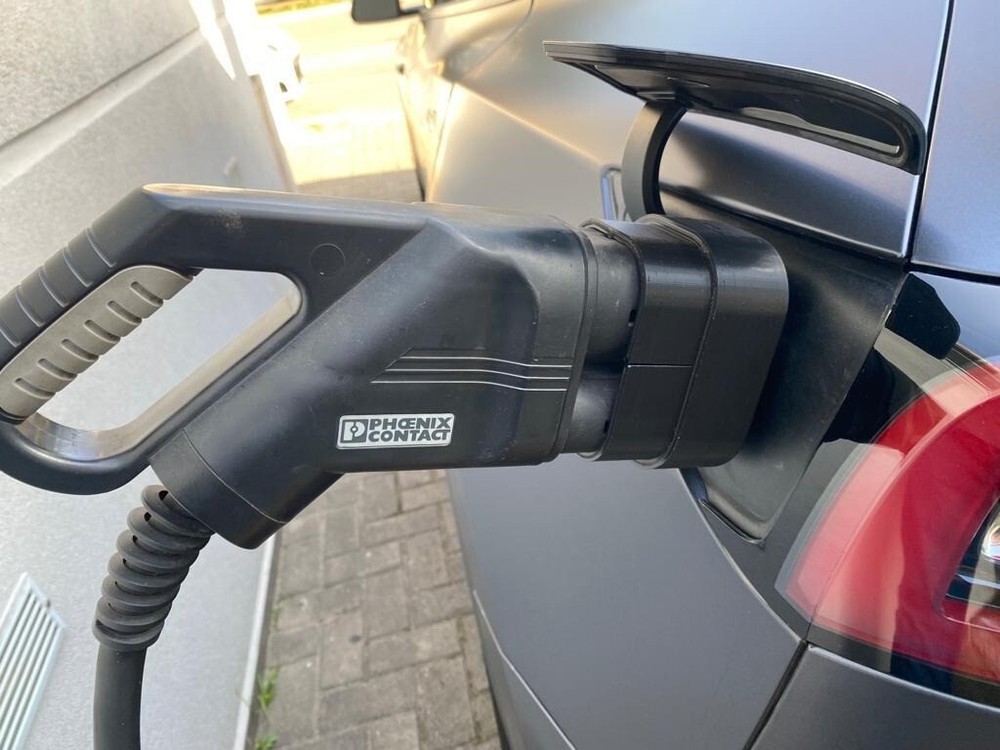 Tesla US/CCS2 Adapter Lock - 3D Printed