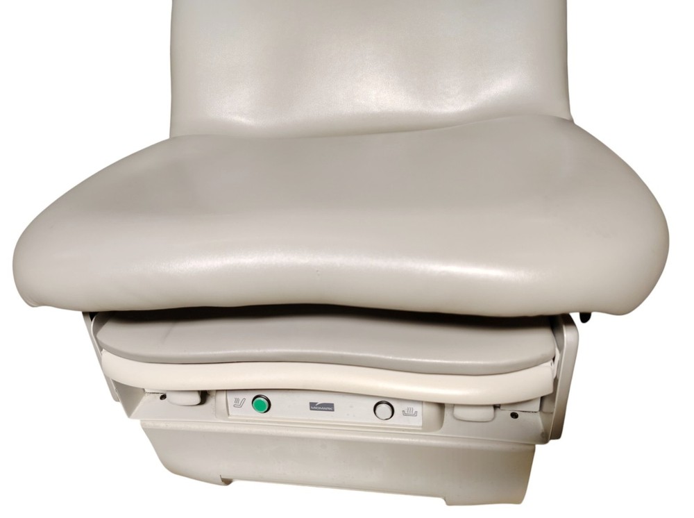Midmark 623-008 Barrier Free Power Exam Table with Hand Controller