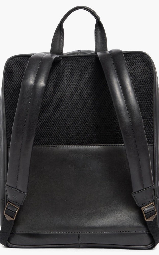 Johnston & Murphy Leather Backpack Computer Bag Slim Lightweight Commuter * NWT