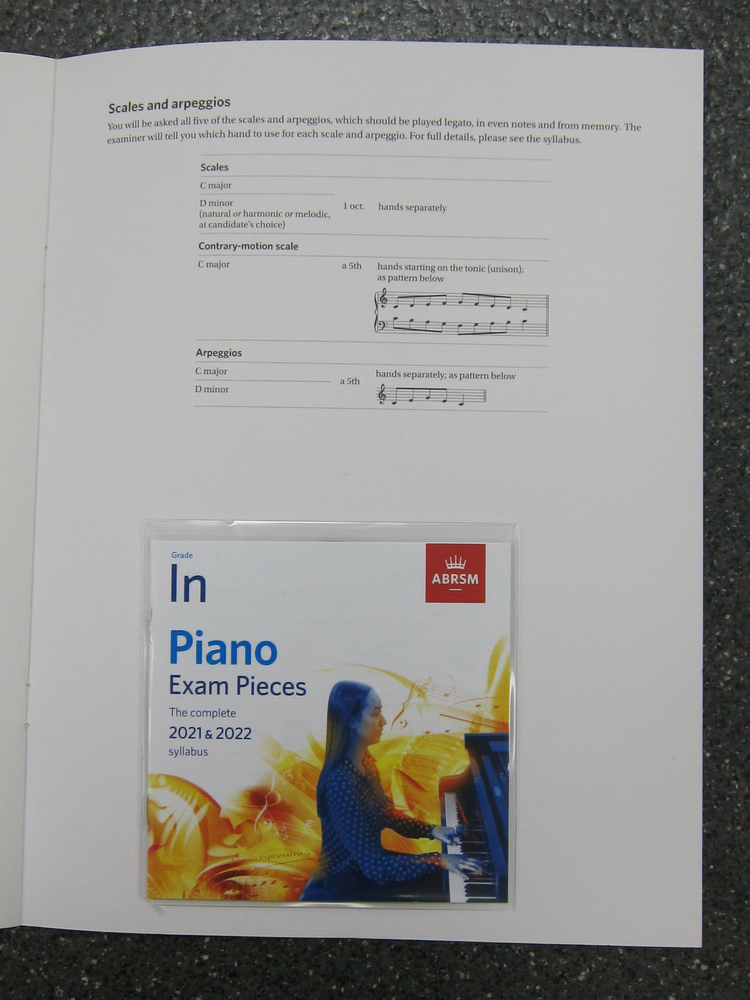 ABRSM Piano Exam Pieces 2021 & 2022 Initial Book and CD