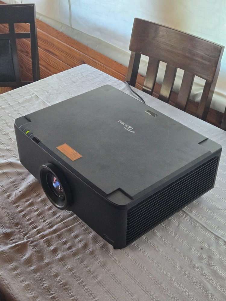 Laser Projector Optoma ZU720T 4K Used