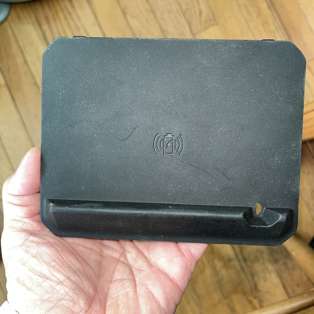 Mopar 68487355AB Wireless Device Charging System Module