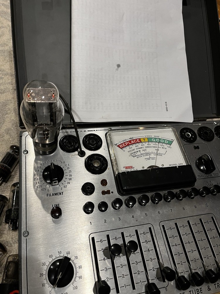 Sylvania Type 83 Rectifier Tube Tested Dated (1943) Black Plates