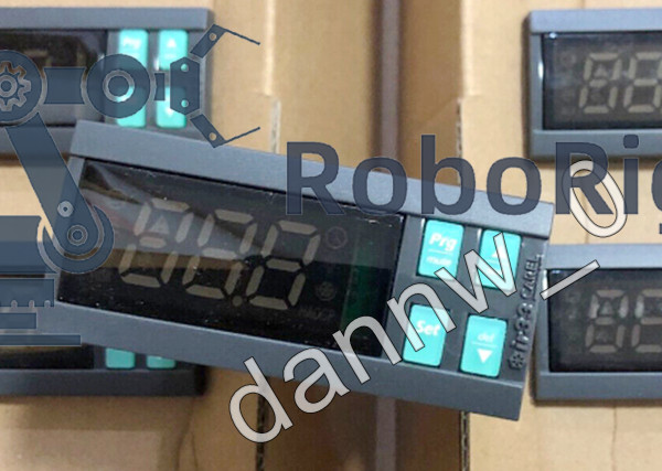 New CAREL IR33F0EHA0 Temperature Controller IR33FOEHA0