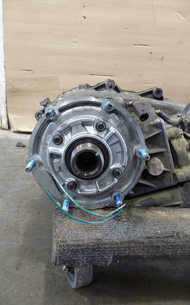 2001 Dodge Durango Transfer Case OEM 52105472AB