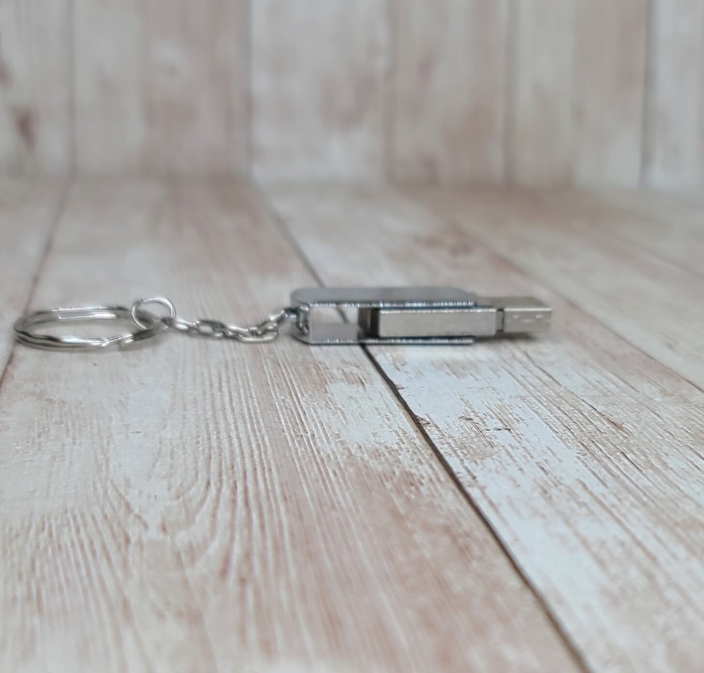 16 Gb Silver Key Chain Thumb Drive
