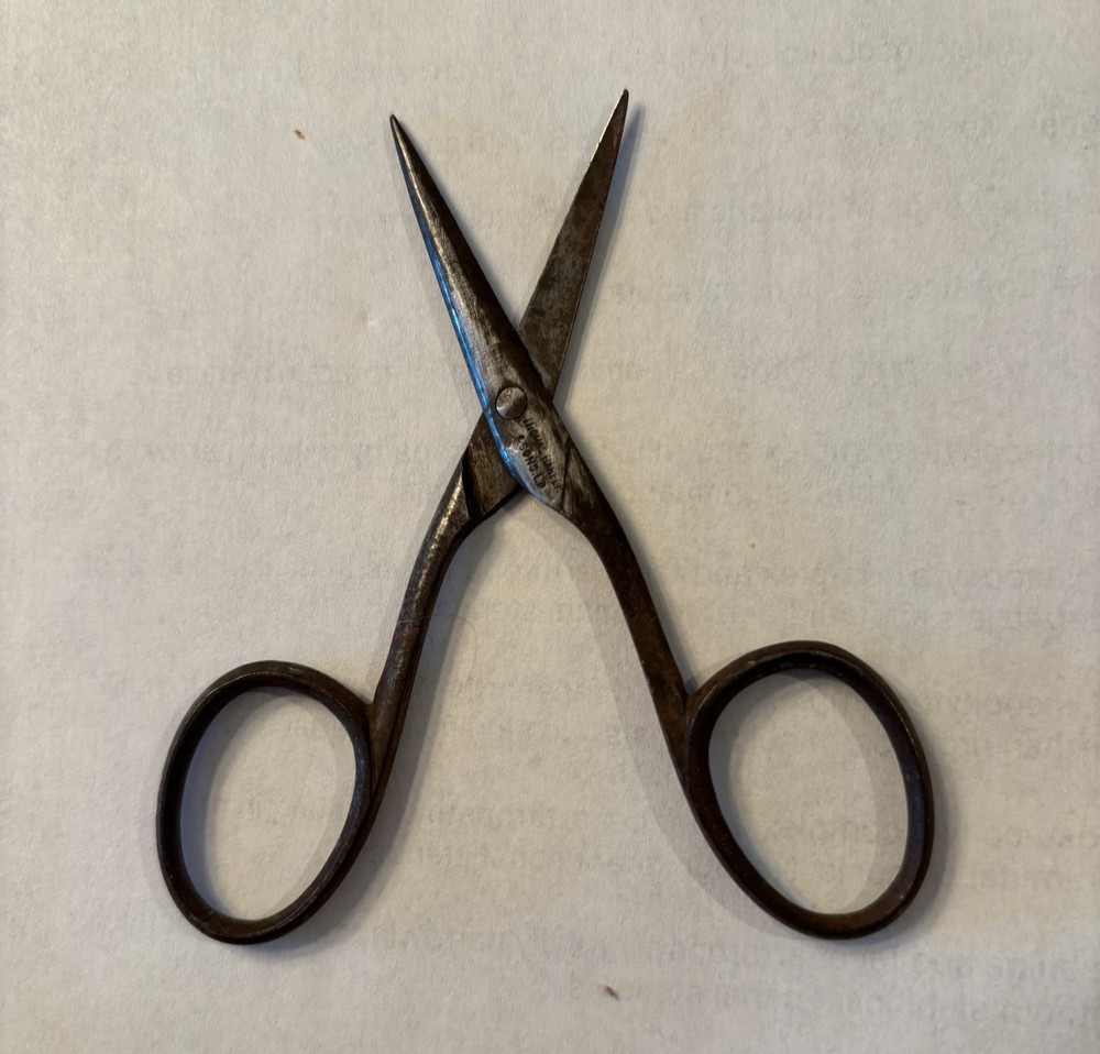 Vintage Thomas Harper & Sons Scissors Phoenix Works Redditch 3.5"